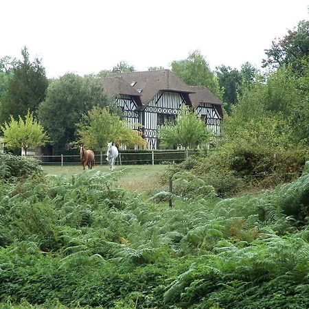 Le Pommier Doux, Maison D'Hote Du Domaine Du Chateau D'Argeronne La Haye-Malherbe Exterior photo
